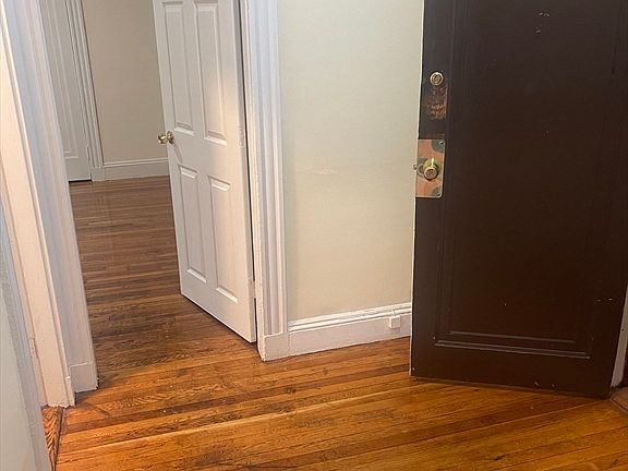 4th image of 4 Hancock St #2