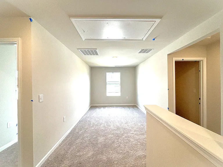 932 Crow Branch Dr — Photo 16