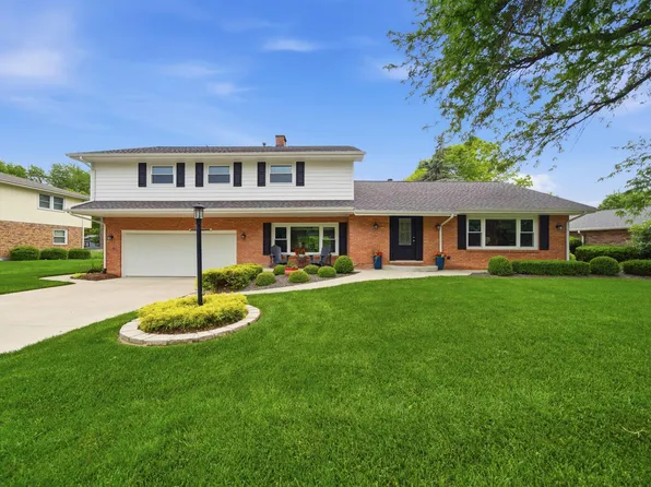 202 E Hanover Pl, Peoria, IL 61614