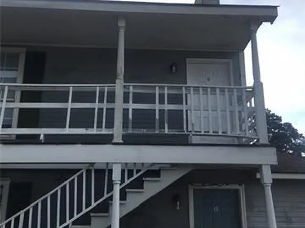 606 Rue St #D, Hammond, LA 70403