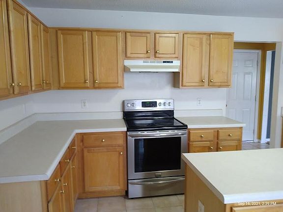 3rd image of 5904 Sturbridge Way
