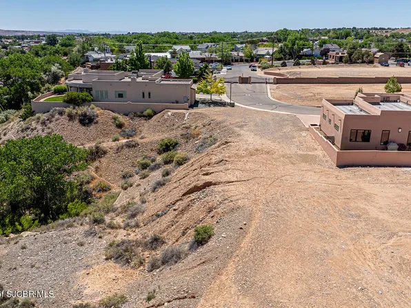 2719 Rabbitbrush Dr, Farmington, NM 87402