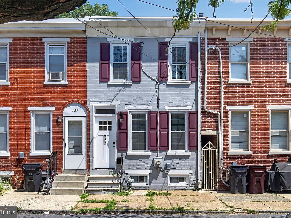 1st image of 727 E 7th St