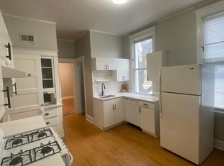 3100 N Southport Ave APT 2R, Chicago, IL 60657