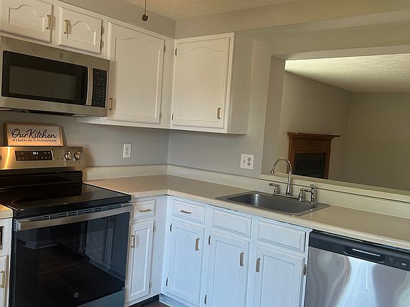 3rd image of 8414 Klarey Ct