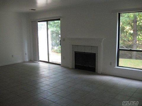 4th image of 53 Oakwood Ct