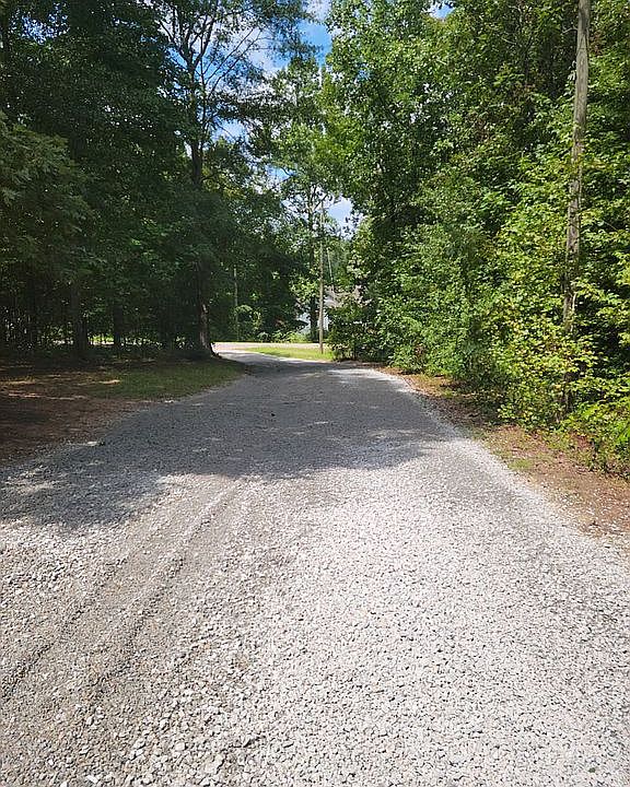 2nd image of 208 Reeves Rd