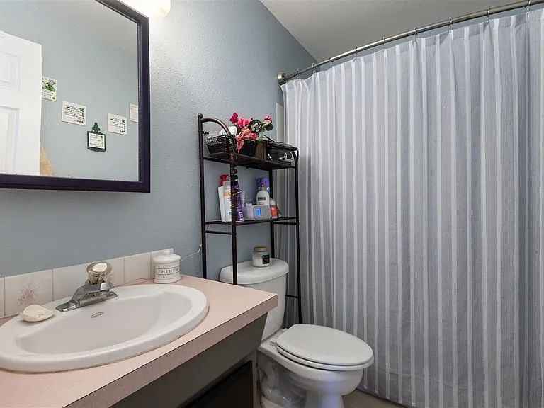 1836 E 8th Ave — Photo 7