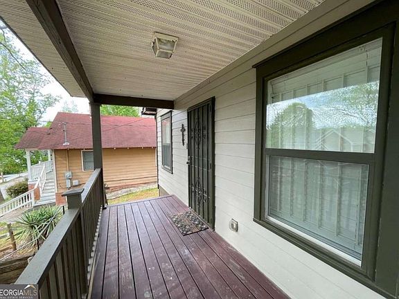 4th image of 950 Smith St SW