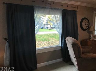 602 N 4th Ave, Chenoa, IL 61726