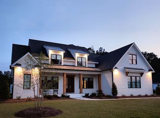 704 Vassar Rd, Greenville, NC 27858