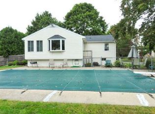 3 Kings Grant Rd, Westborough, MA 01581