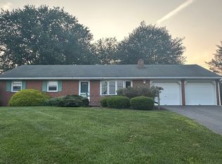 1634 Apple St #1, Ephrata, PA 17522