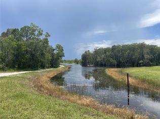 720 Bennington Dr, Lehigh Acres, FL 33974