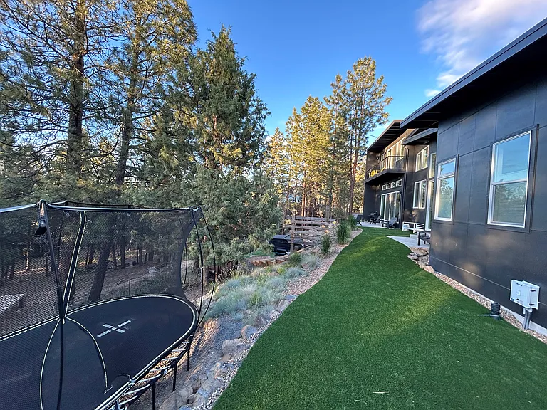 19466 Kemple Dr — Photo 20