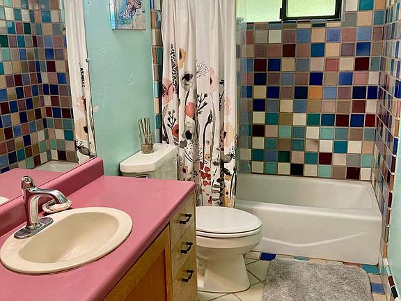 4th image of 640 Pau Hana Dr