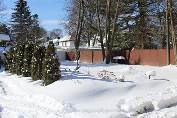 4th image of 75 Port Watson St