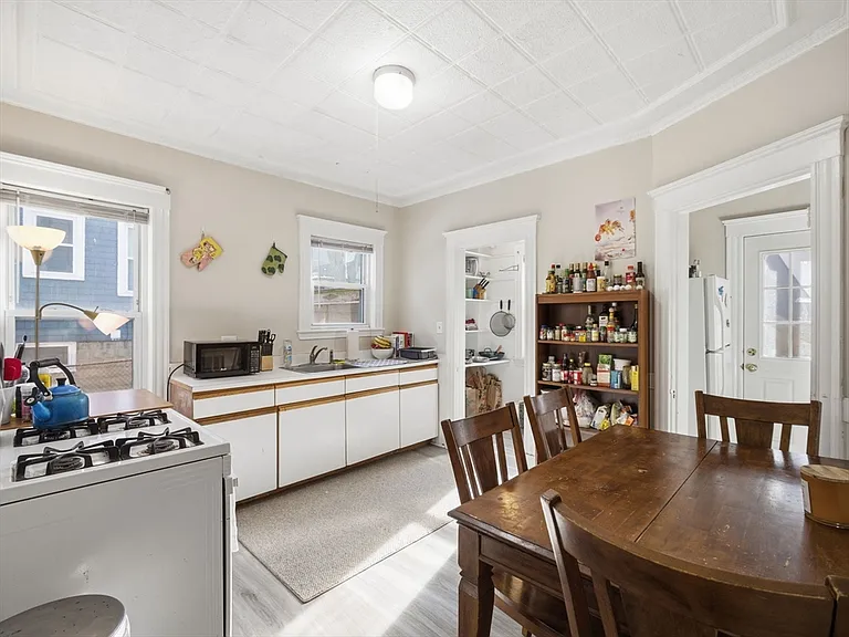 28 Sunset Rd #1 — Photo 7