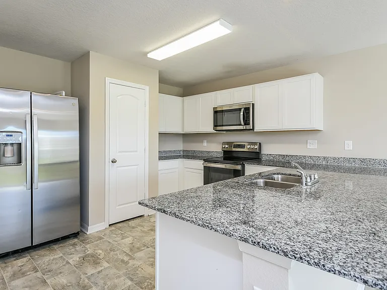 1162 Hudson Harbor Ln — Photo 6