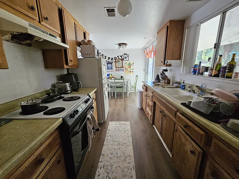 613 Radcliffe Dr — Photo 8