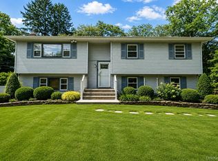 136 Woodhull Road, Huntington, NY 11743