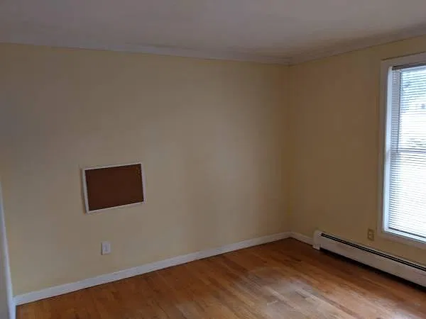 4 bed, 1.5 bath, 1272 sqft, $3,950 — Photo 3
