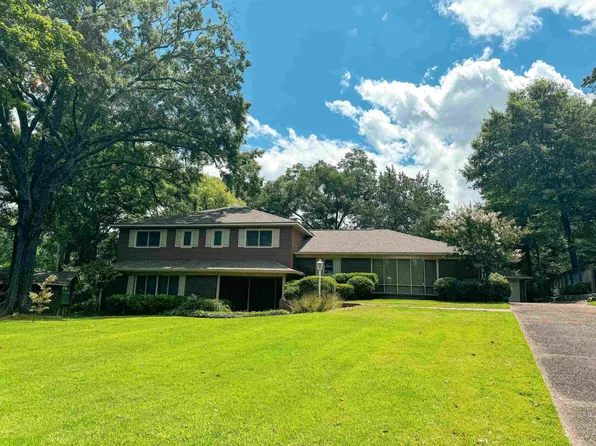 1105 Dobbins Dr, Searcy, AR 72143