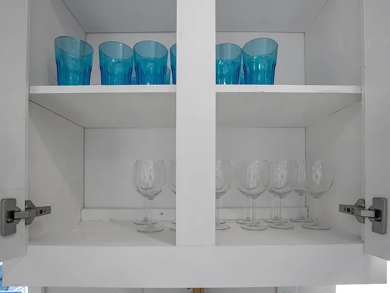 7642 Northrop Dr — Photo 28