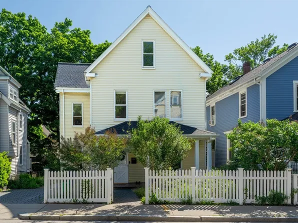 146 Poplar St, Roslindale, MA 02131