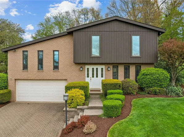 532 Monticello Dr, Delmont, PA 15626