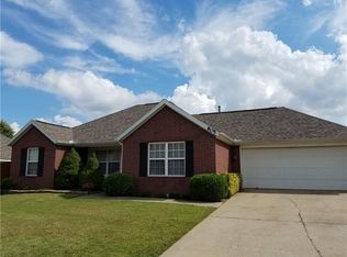 805 Crystal St, Lowell, AR 72745