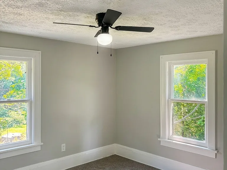 4028 Harper Ave — Photo 4