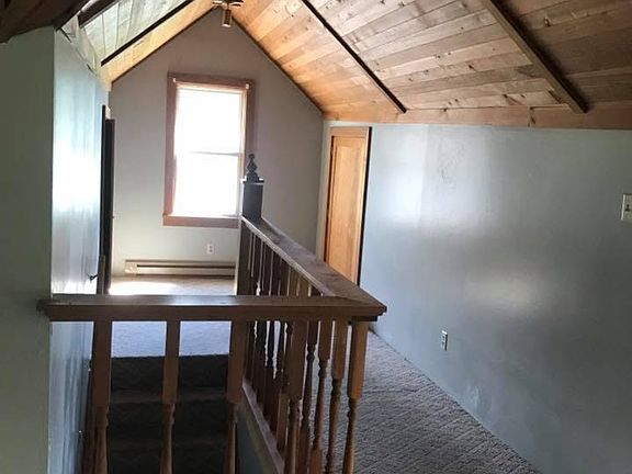3rd image of 1089 Meadowbrook Ave SE