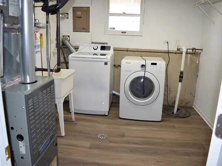 Utility/Laundry - New furnace