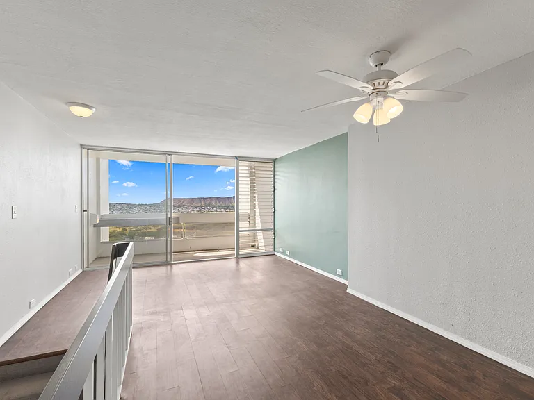 555 University Ave #2801 — Photo 2