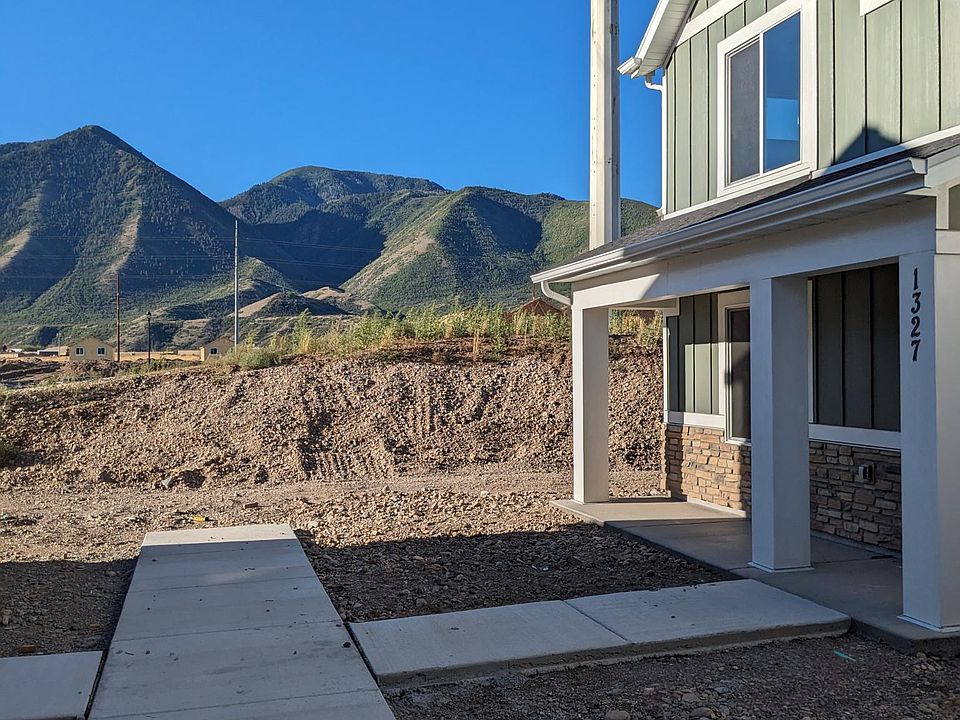 view from front sidewalk