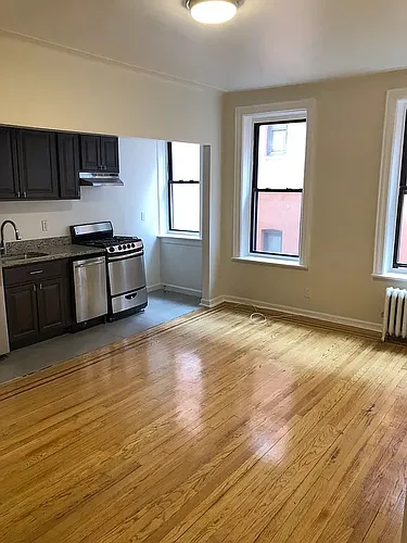 37-25 81st St #5H Photo 1