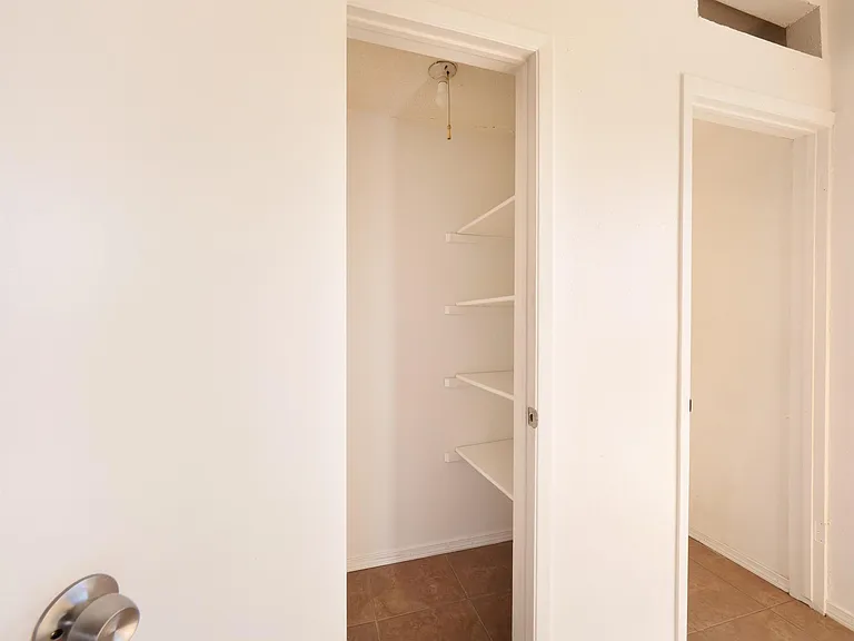 1901 Lake Omega St #C — Photo 9
