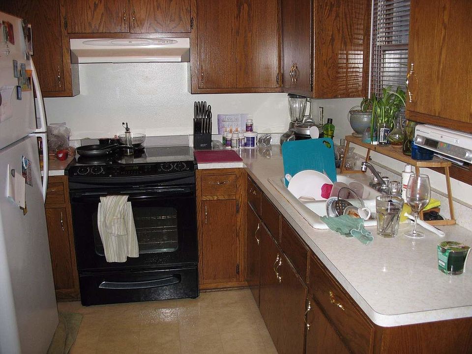 1st image of 1544 Whiterock Ave