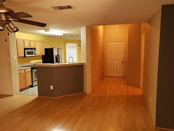 3rd image of 210 Garden Valley Ln