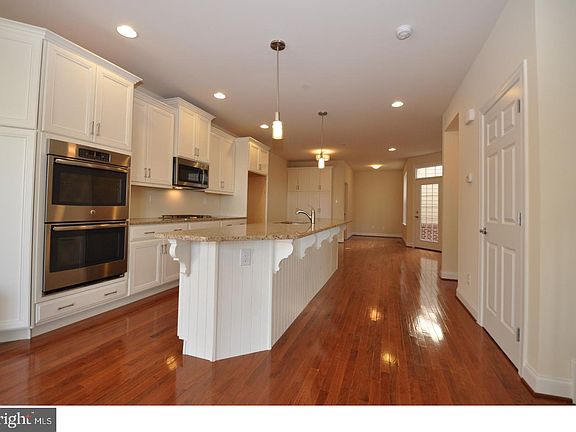 2nd image of 168 Shilling Ave