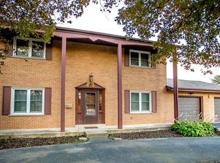 821 N Mill Rd, Addison, IL 60101