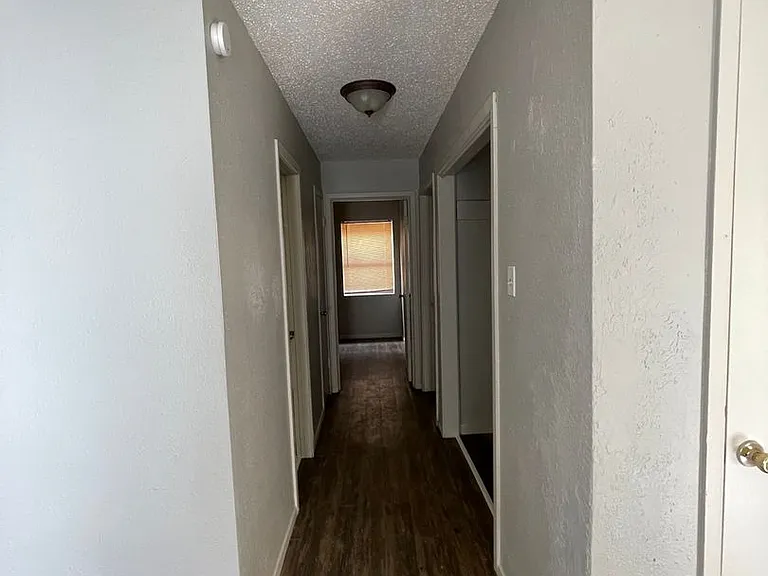 6517 Avenue T — Photo 5