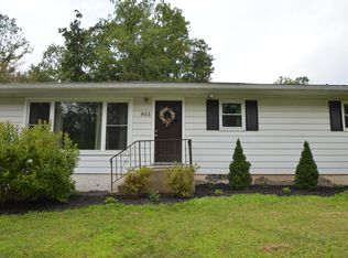 955 E Parkway Rd, Bear Creek Township, PA 18702