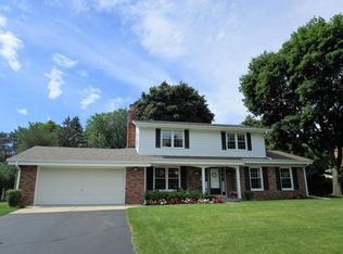 6235 W Cloverleaf Ln, Brown Deer, WI 53223