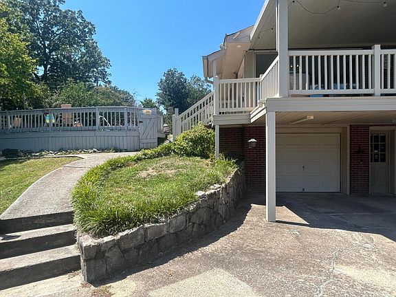 4th image of 212 Jomah Dr