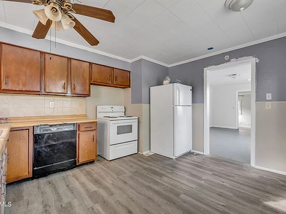 4th image of 428 Oglewood Ave