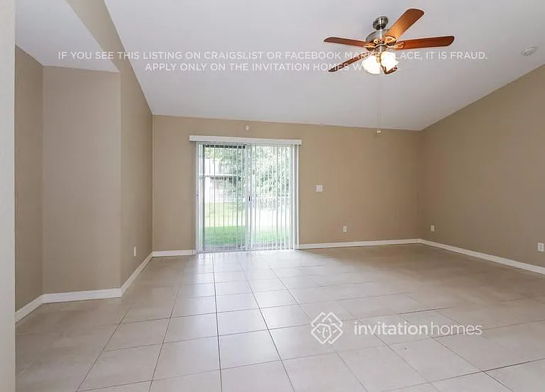 3228 N Biscayne Dr — Photo 10