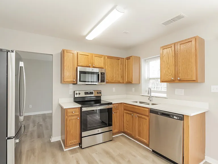 211 Winding Canyon Dr — Photo 8
