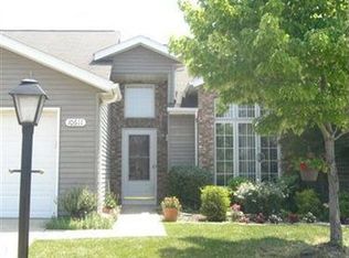 10611 Royal Oak Dr #34A, Strongsville, OH 44136